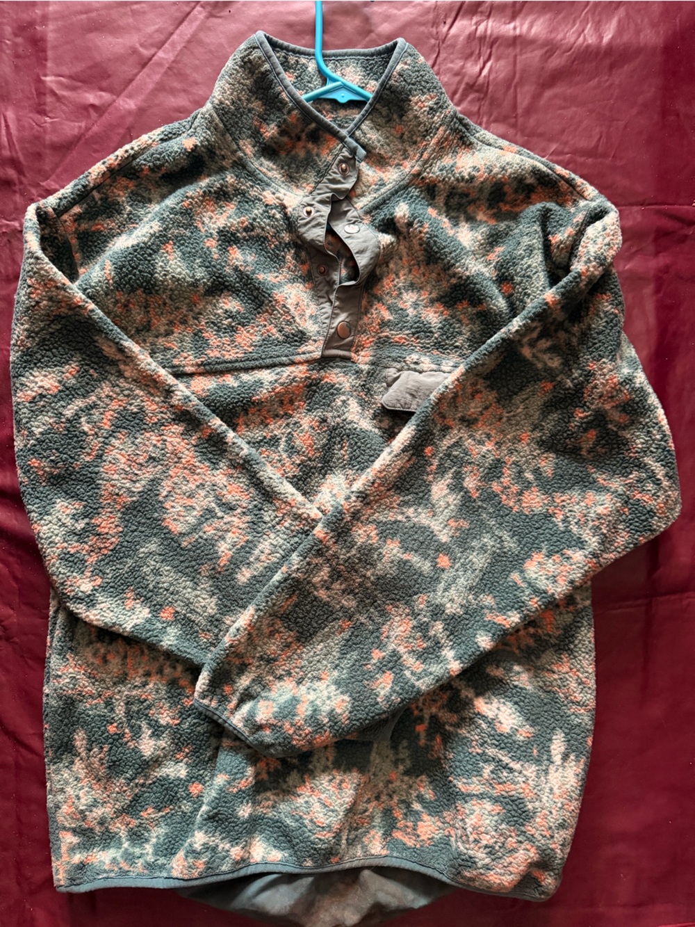 Goodfellow & Co Green and Pink Camouflage Fleece Pullover